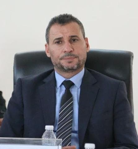 كبير   المعاشي